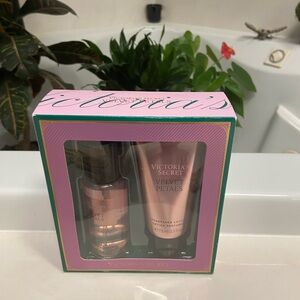 Victoria's Secret Pink Velvet Petals Duo
